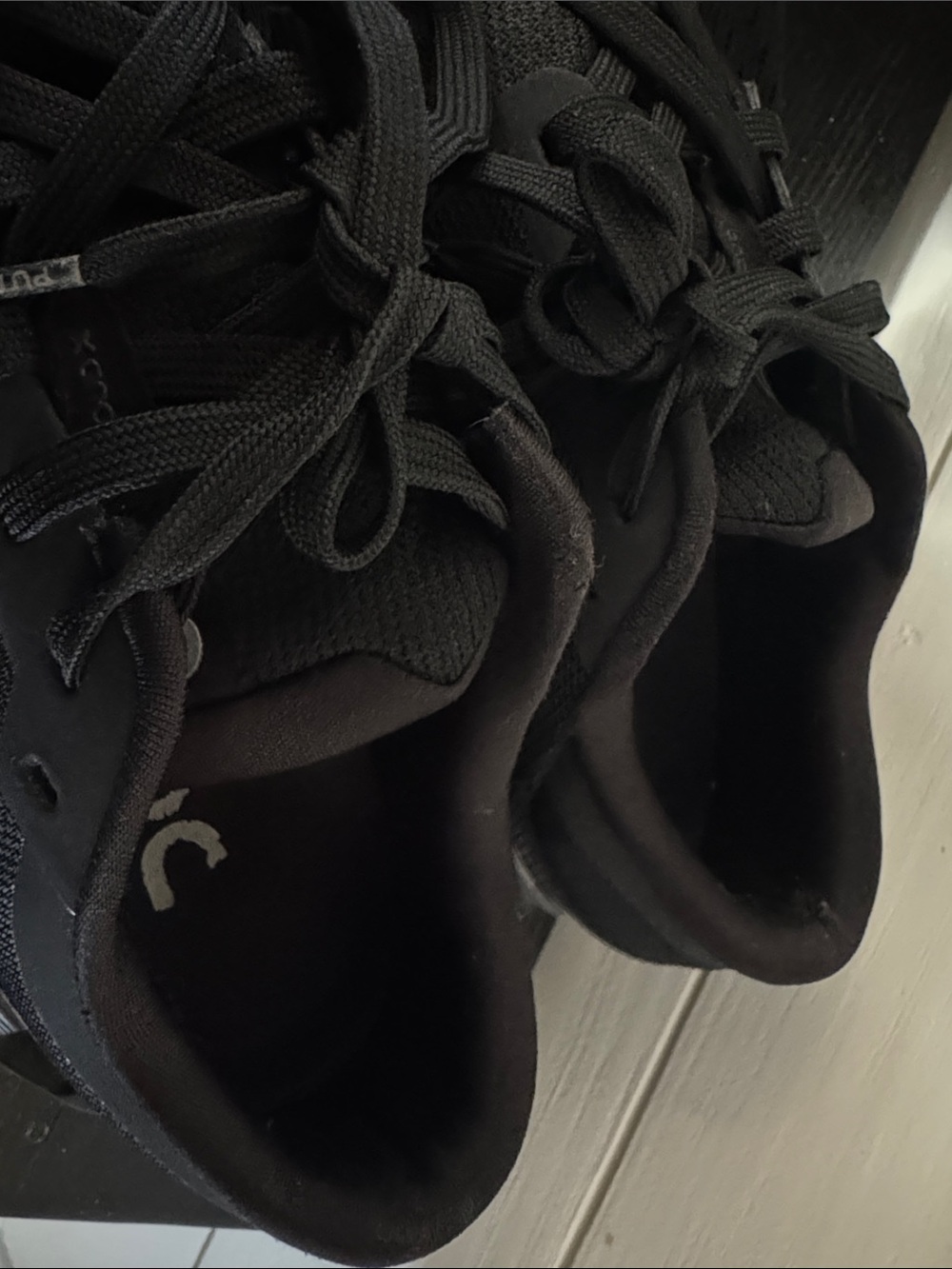 On Running cloud x Black Athletic Sneakers with White Logo - Picture 9 of 16